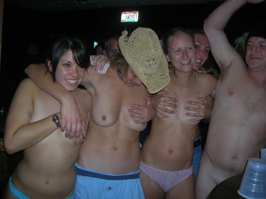 College Girls Posing Naked